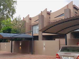 2 Bed Townhouse in Melrose