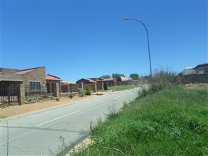 1285 m² Land available in Parys