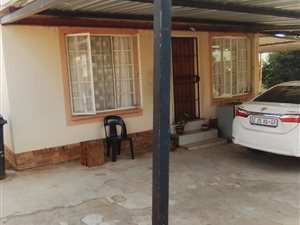 2 Bed House in Cosmo City