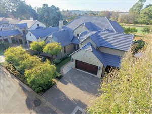 4 Bed House in Zwartkop Golf Estate