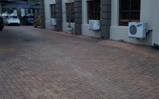 750 m² Office Space in Bedfordview