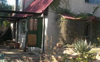 11 ha Farm in Rietfontein
