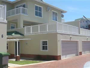 3 Bed Townhouse in Kindlewood Estate