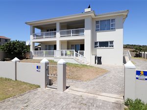 4 Bed House in Port Alfred