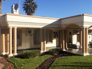 5 Bed House in Erasmia