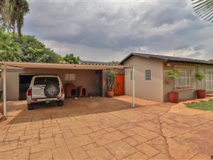 3 Bed House in East Lynne