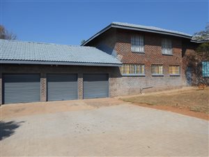8.6 ha Farm in Roodepoort Central