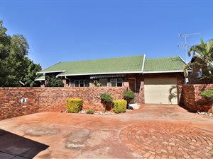 3 Bed Townhouse in Sinoville