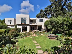 4 Bed House in Tokai