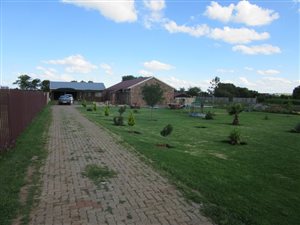 2.2 ha Farm in Vanderwesthuizenhoogte