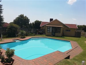 3 Bed House in Mayberry Park