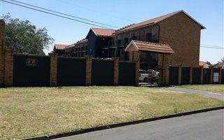 2 Bedroom Flat in Greenhills