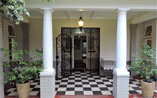 3 Bedroom House in Brooklyn