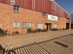 790 m² Industrial space in Rosslyn