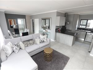 3 Bed Apartment in Featherbrooke Estate
