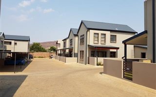 2 Bedroom Duplex in Redstone Country Estate