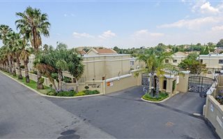 3 Bedroom Cluster in Randpark Ridge