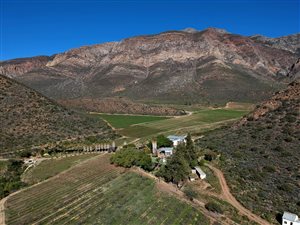 202 ha Farm in Montagu