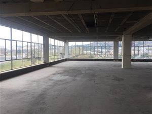 980 m² Commercial space in Sunnyrock