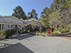 4 Bed House in Thornhill Estate