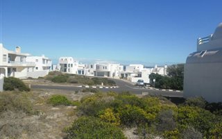 458 m² Land available in Paradise Beach