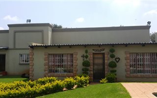 21.4 ha Farm in Mooinooi