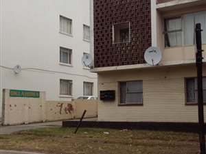 1 Bed Apartment in Port Elizabeth Central