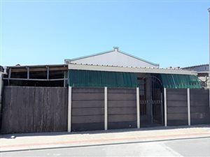 3 Bed House in Lavender Hill