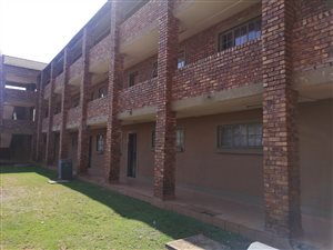 2 Bed Apartment in Clarina