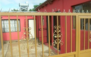 2 Bedroom House in Tembisa