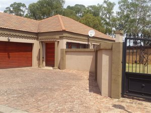 3 Bed House in Bartlett
