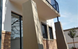 2 Bedroom Simplex in Montana Gardens