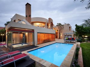 4 Bed House in Carlswald North Estate