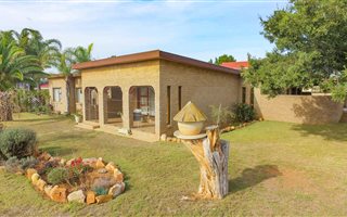 4 Bedroom House in Campher Park