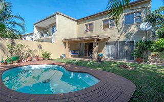 3 Bedroom House in Sunningdale