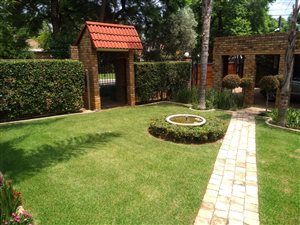 6 Bed House in Waterkloof