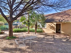 7 Bed House in Hatfield