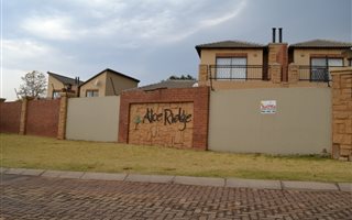 2 Bedroom Townhouse in Sugarbush Estate