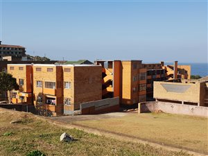 2 Bed Apartment in Isipingo Beach
