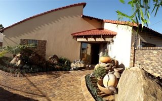 4 Bedroom House in Halfway House