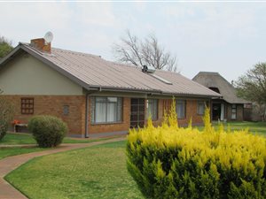 4 Bed House in Danielskuil