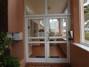 2 Bed Apartment in Humewood