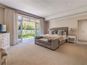 4 Bed Townhouse in Zwaanswyk