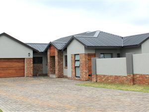 3 Bed House in Tuscany Ridge