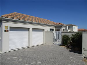 3 Bed House in Fairview Golf Estate