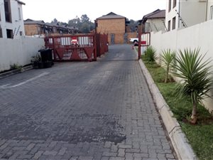 2 Bed Townhouse in Elspark