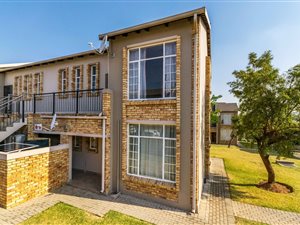 2 Bed Flat in Honeydew