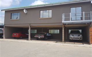 4100 m² Commercial space in Vulcania