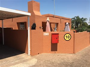 2 Bed Townhouse in Radiokop
