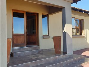 3 Bed House in Bendor